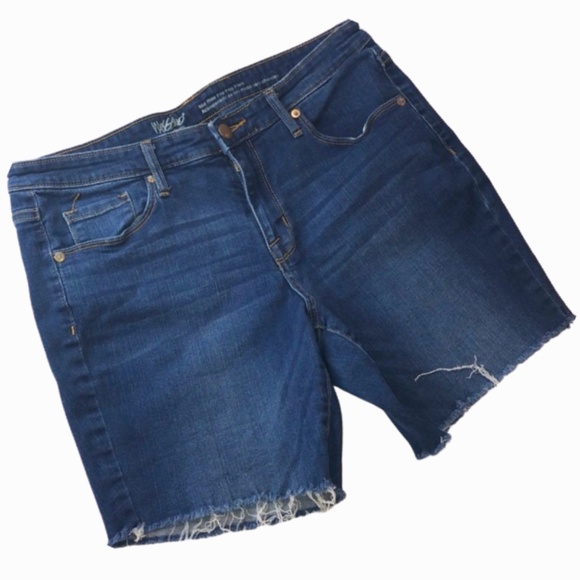 Mossimo Supply Co. Pants - Mossimo denim five pocket Shorts size 12